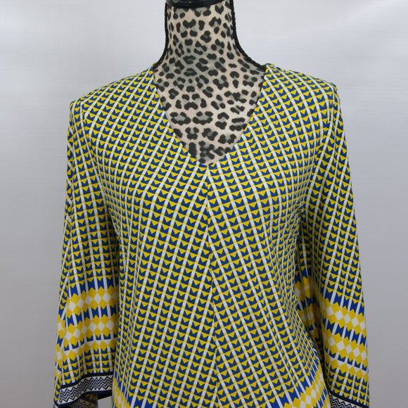 Chico's 1 top handkerchief hem 3/4 bell sleeve - Picture 3 of 14